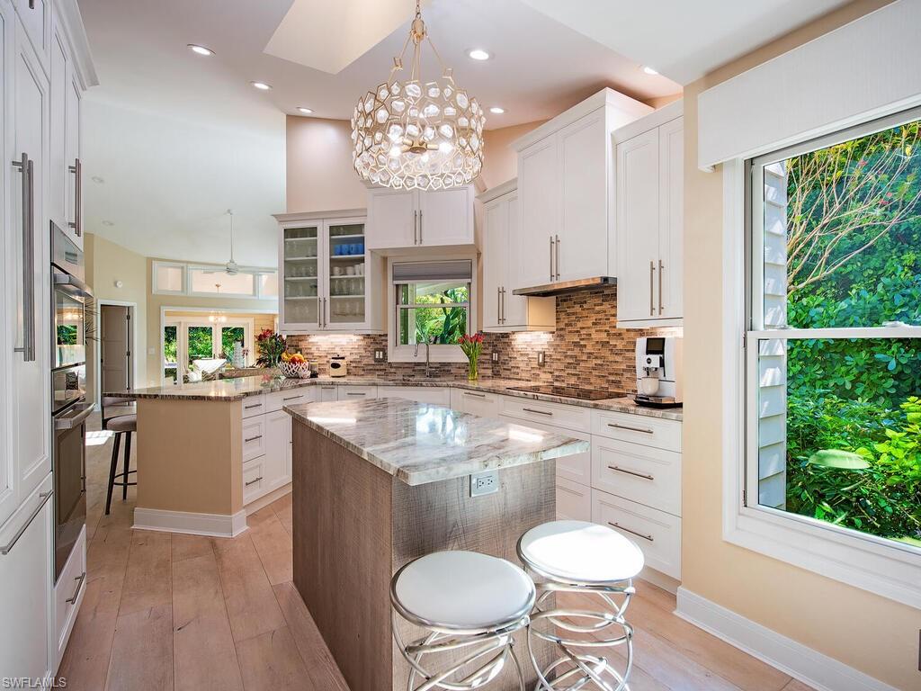 VILLAS AT PELICAN BAY - Residential