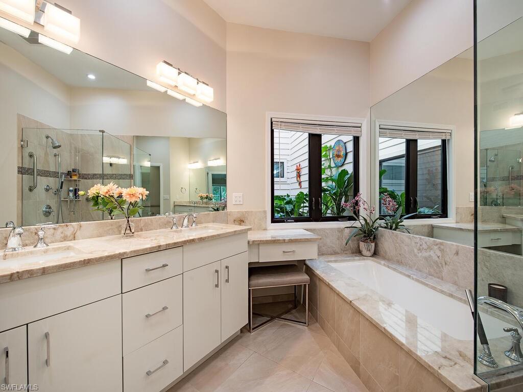 VILLAS AT PELICAN BAY - Residential