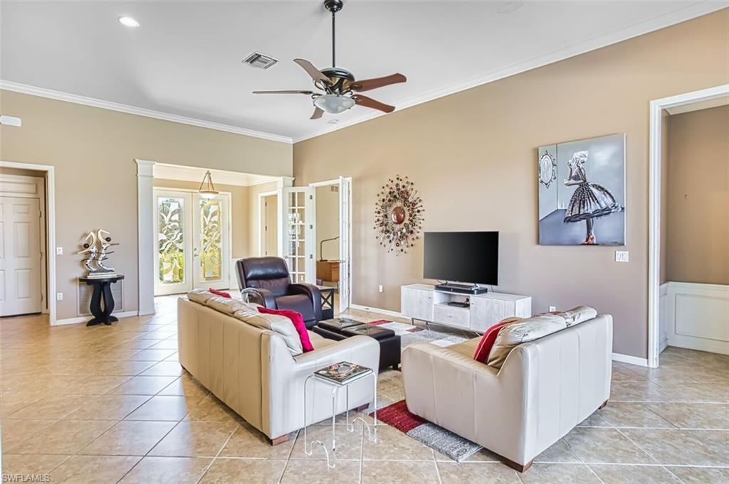 FEATHERBROOK - Residential