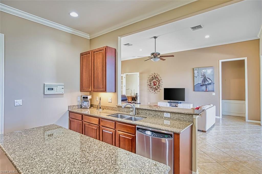 FEATHERBROOK - Residential