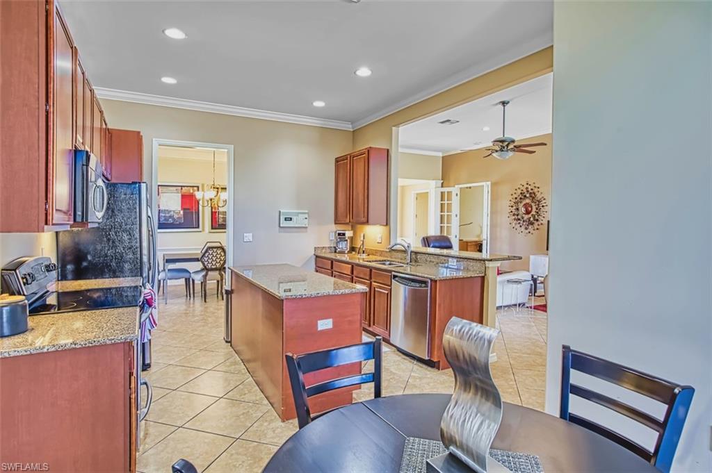 FEATHERBROOK - Residential