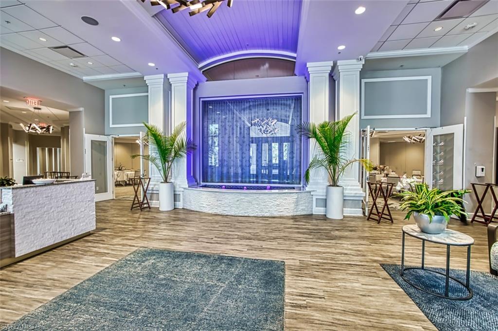 FEATHERBROOK - Residential