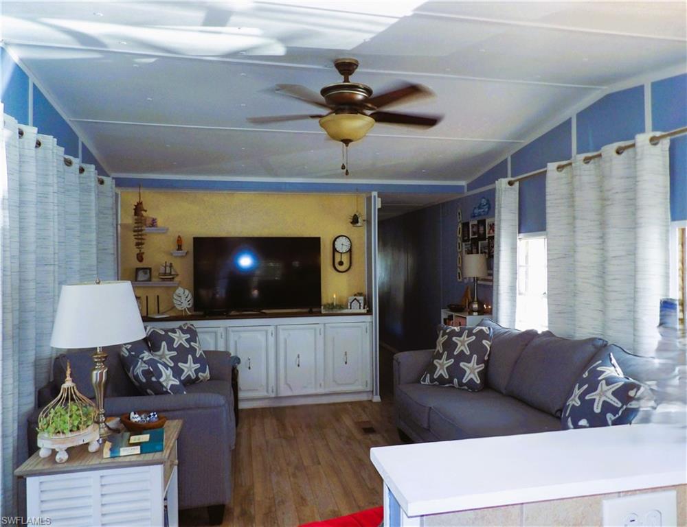 FOREST PARK MOBILE HOME - Residential