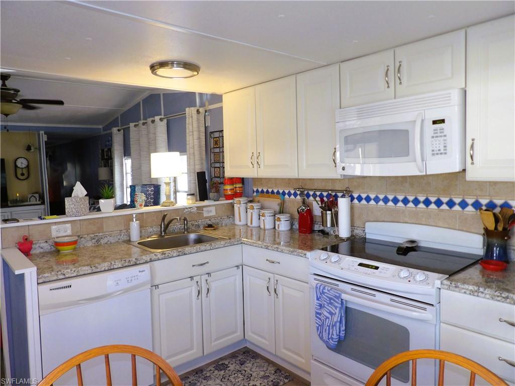 FOREST PARK MOBILE HOME - Residential