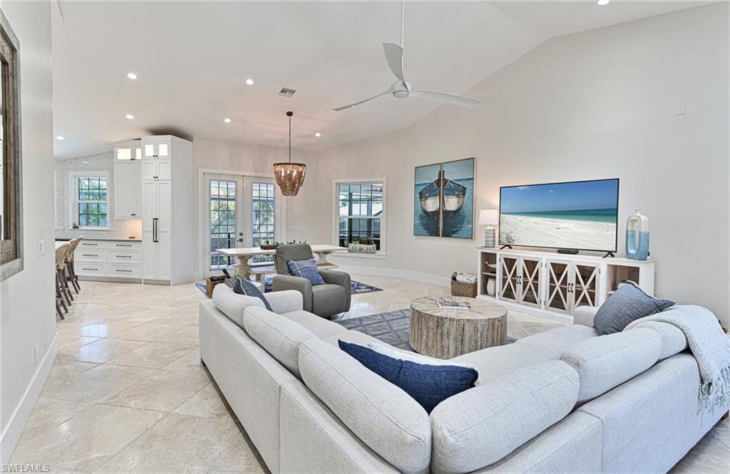 SOUTHPORT ON THE BAY - Residential