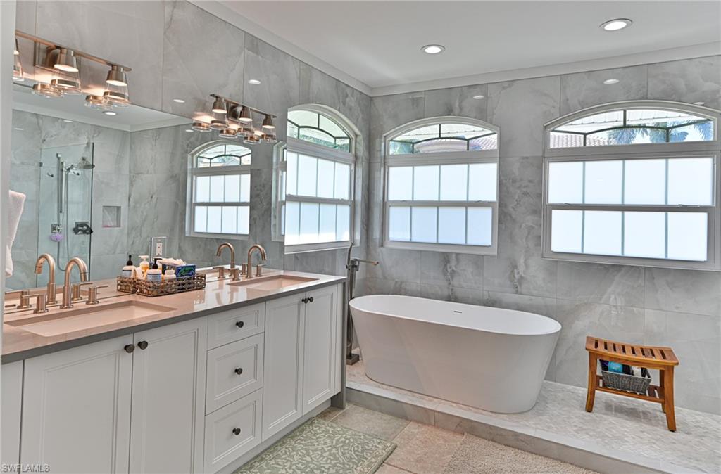 SOUTHPORT ON THE BAY - Residential