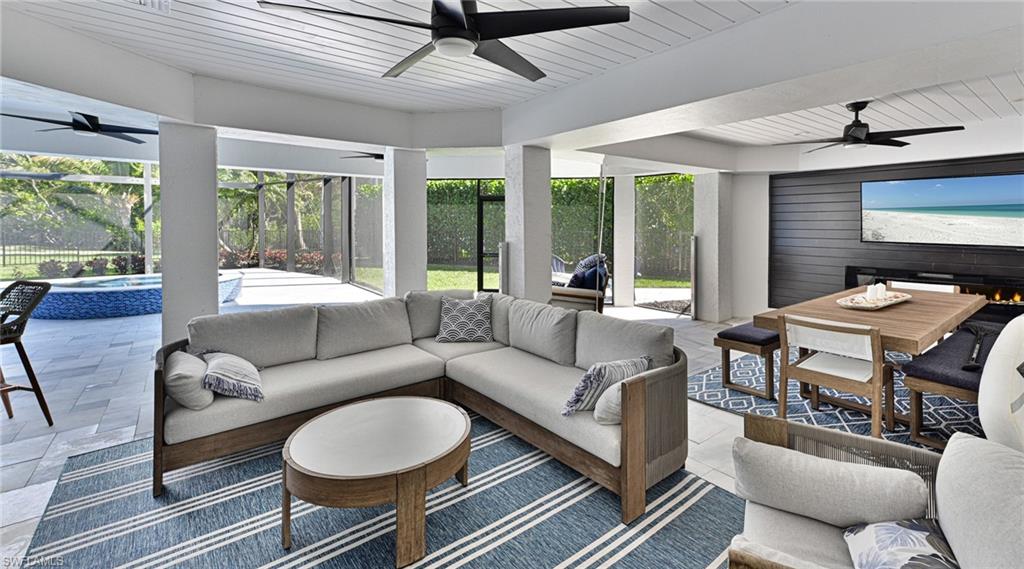 SOUTHPORT ON THE BAY - Residential