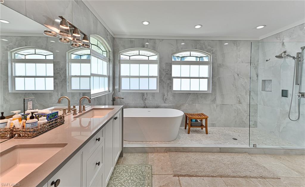 SOUTHPORT ON THE BAY - Residential