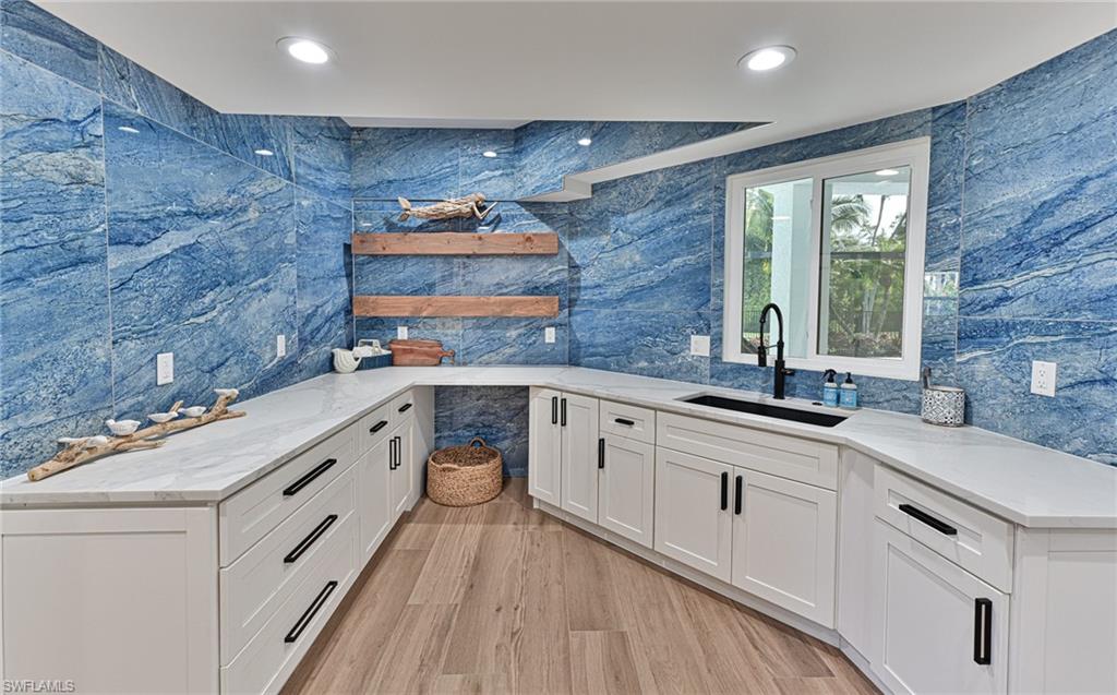 SOUTHPORT ON THE BAY - Residential