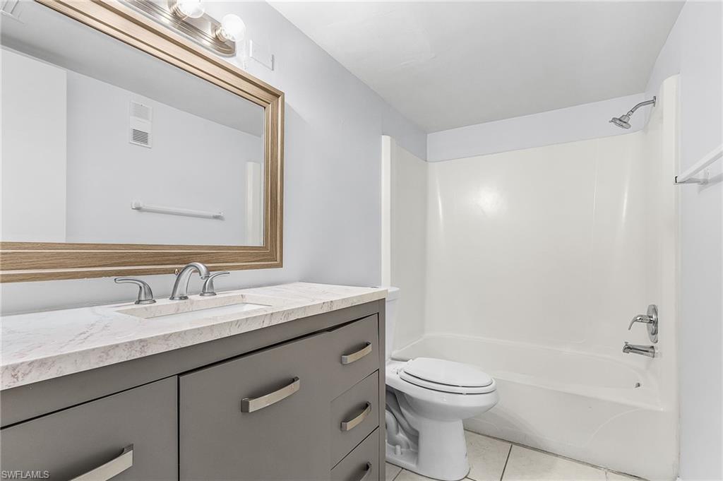 WINDSOR WEST - Residential