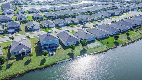 Ranch in CAPE CORAL FL 3422 Cancun CT.jpg