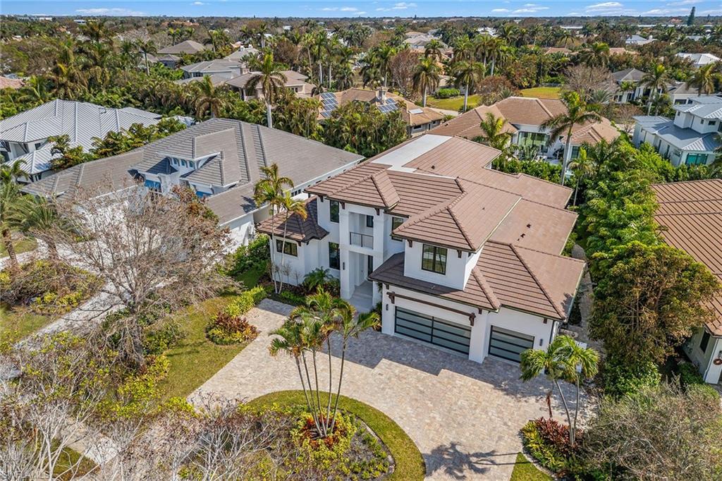 MOORINGS - Residential