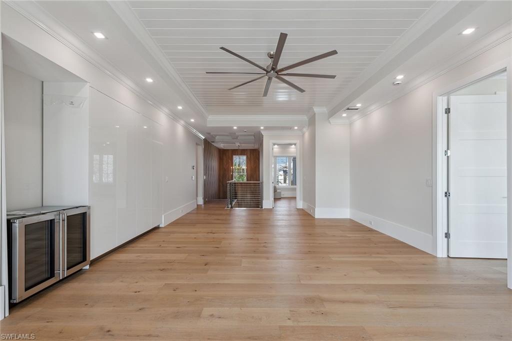 MOORINGS - Residential