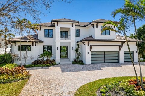 3280 Crayton RD NAPLES FL 34103