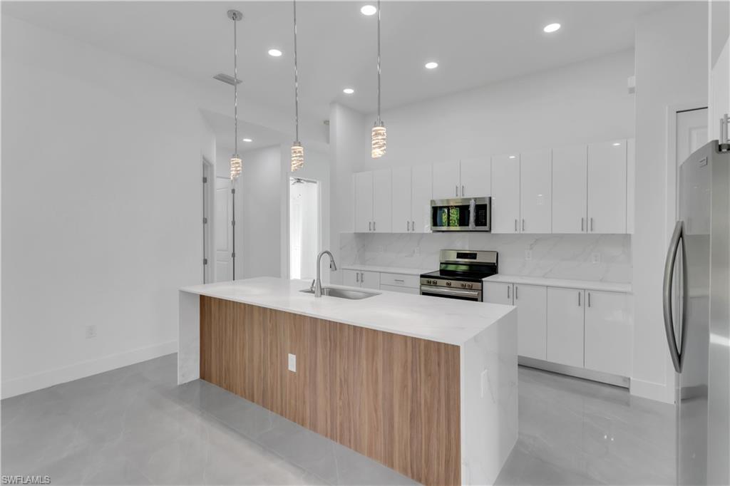 LEHIGH ACRES - Residential Lease