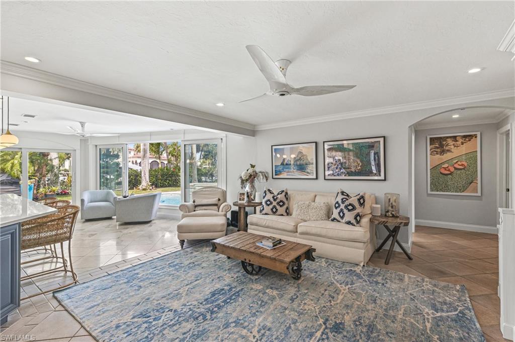 ROYAL HARBOR - Residential