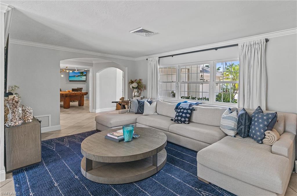 ROYAL HARBOR - Residential