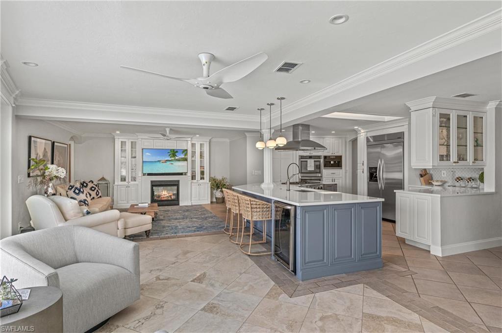 ROYAL HARBOR - Residential