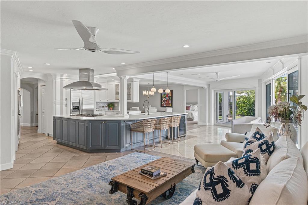 ROYAL HARBOR - Residential