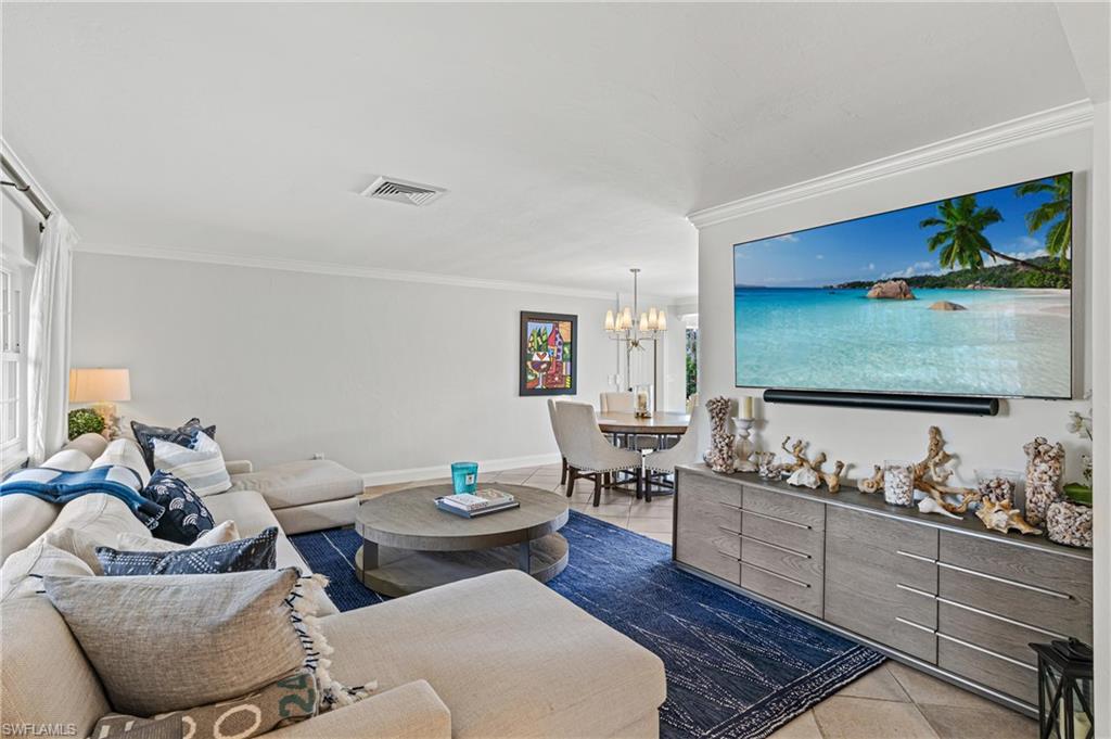 ROYAL HARBOR - Residential