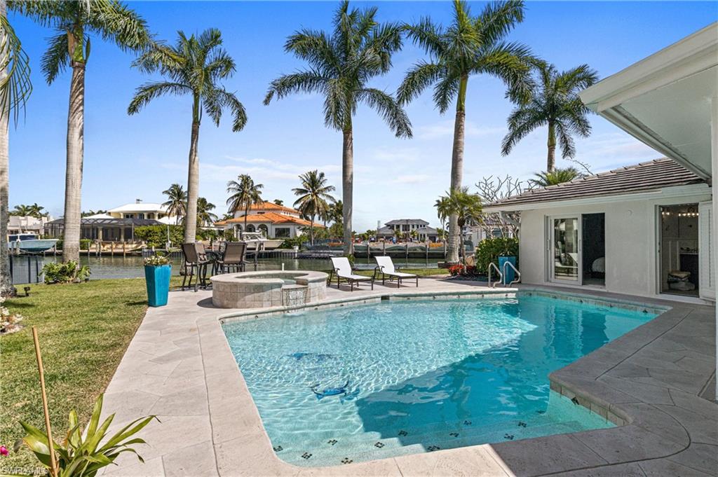 ROYAL HARBOR - Residential