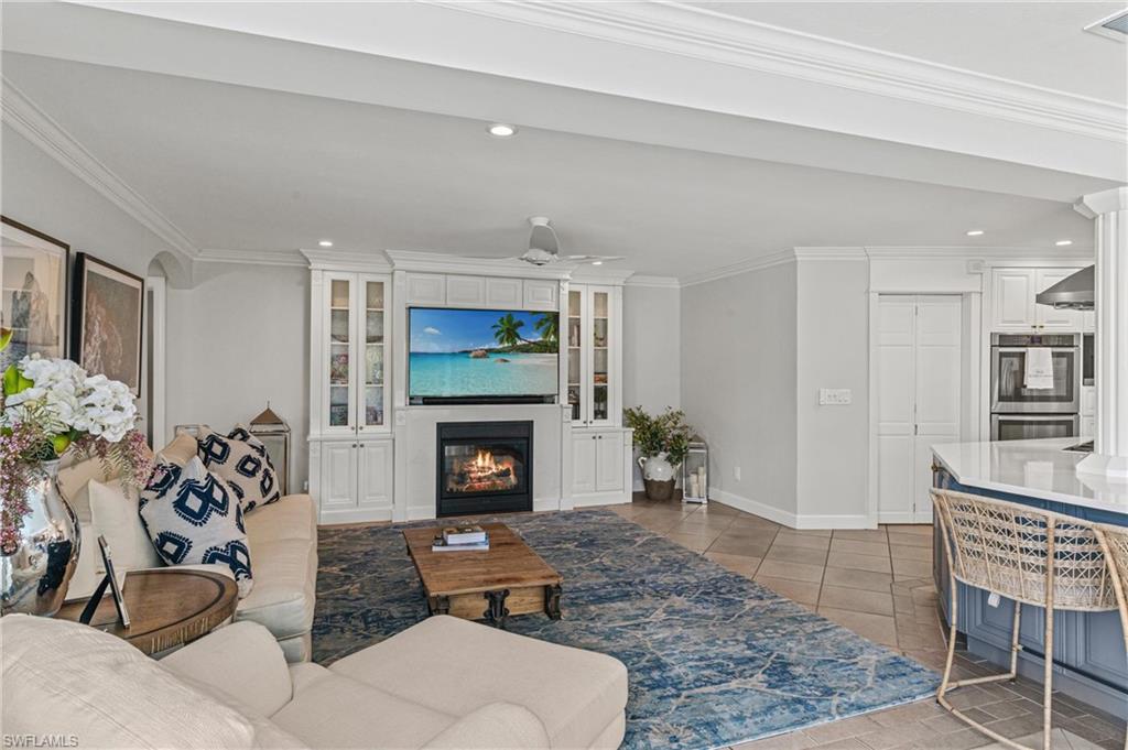 ROYAL HARBOR - Residential