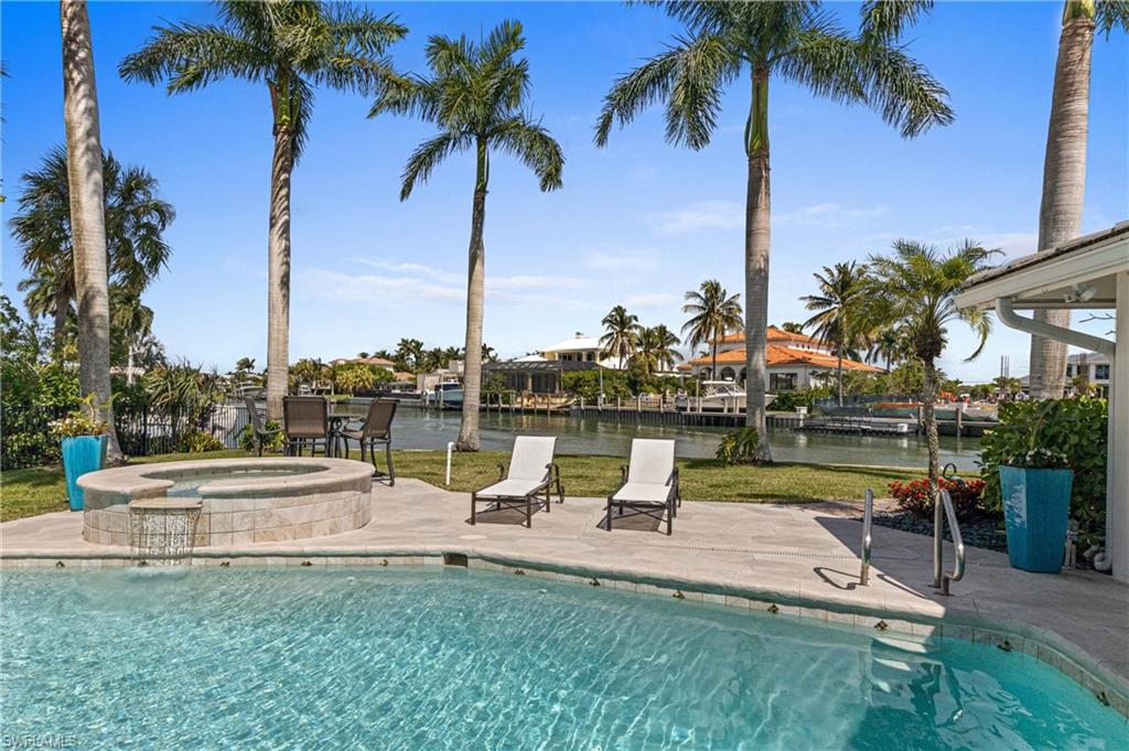 ROYAL HARBOR - Residential