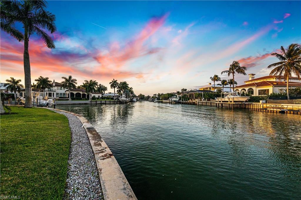 ROYAL HARBOR - Residential