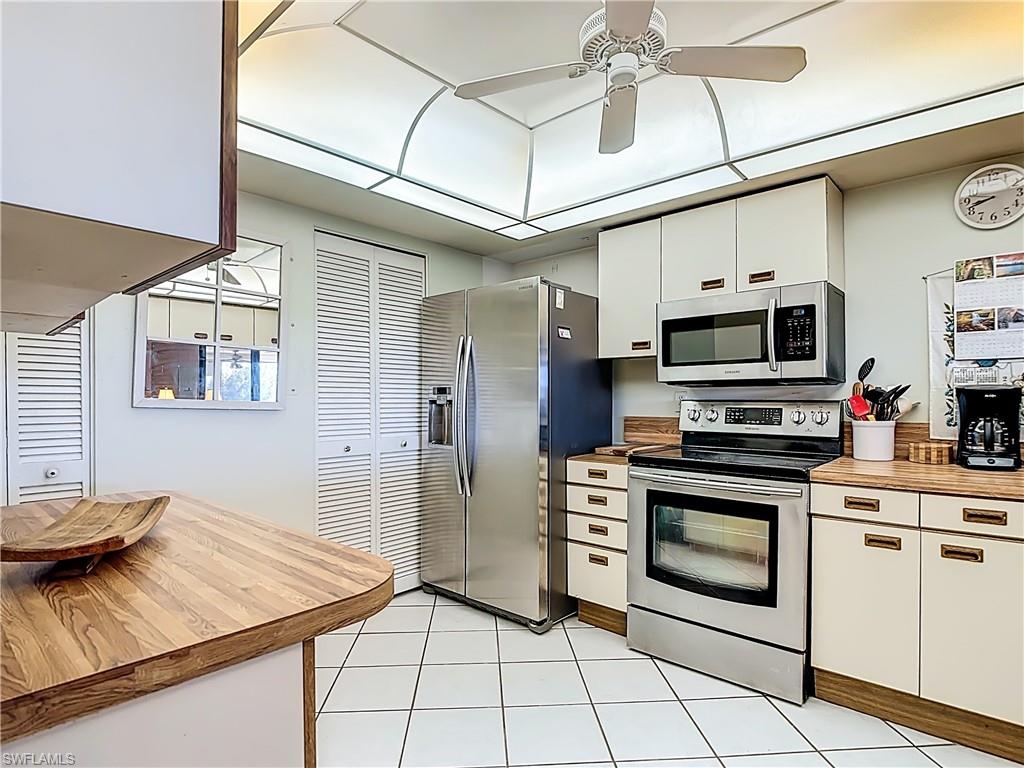 LAKESIDE AT LOCHMOOR CONDO - Residential