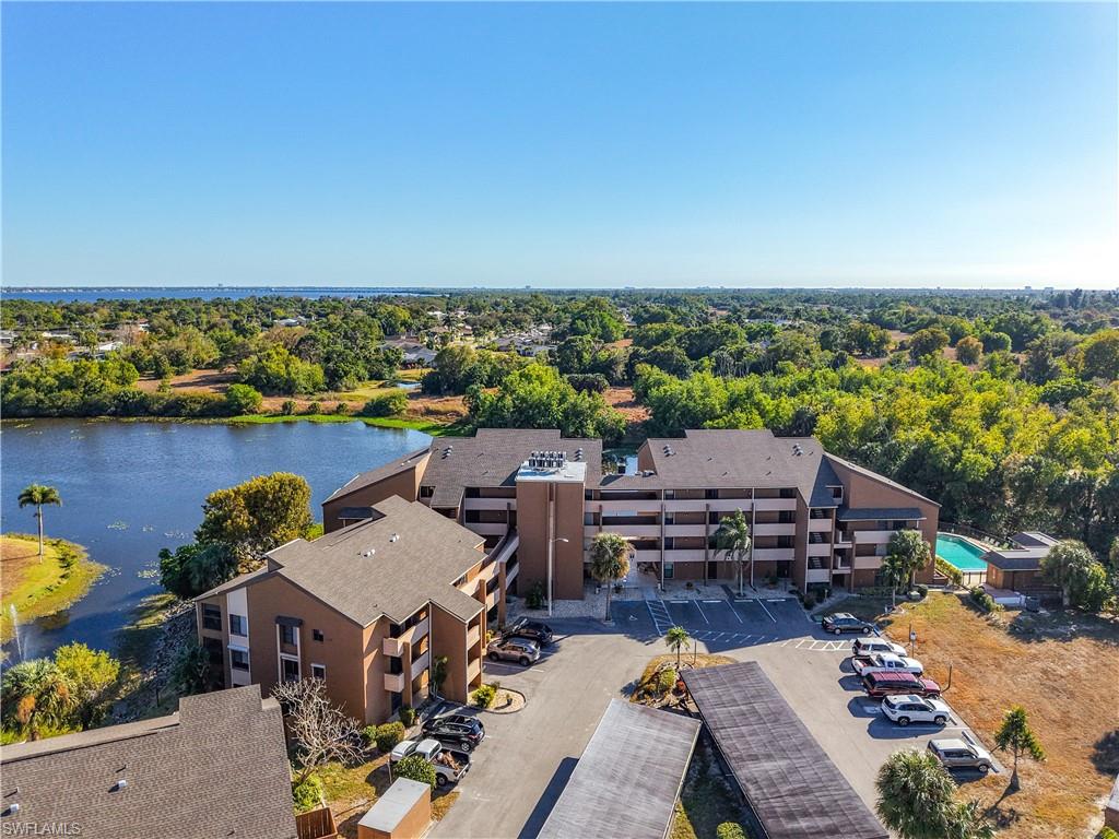 LAKESIDE AT LOCHMOOR CONDO - Residential