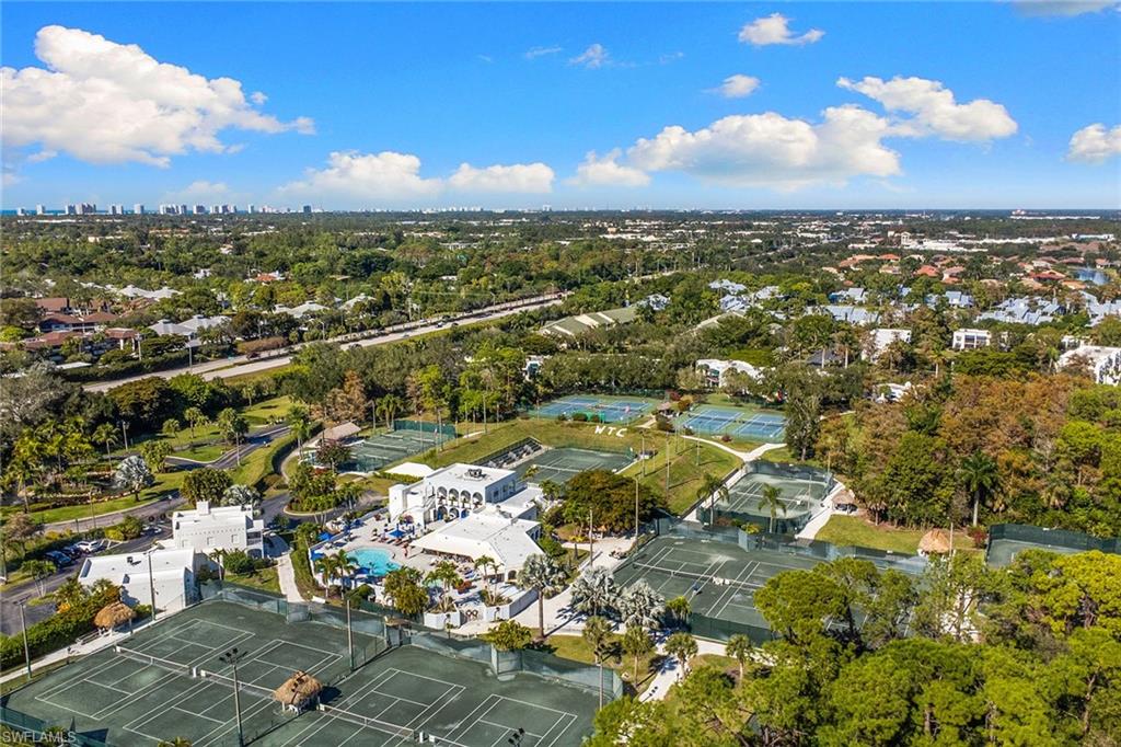 WORLD TENNIS CENTER - Residential