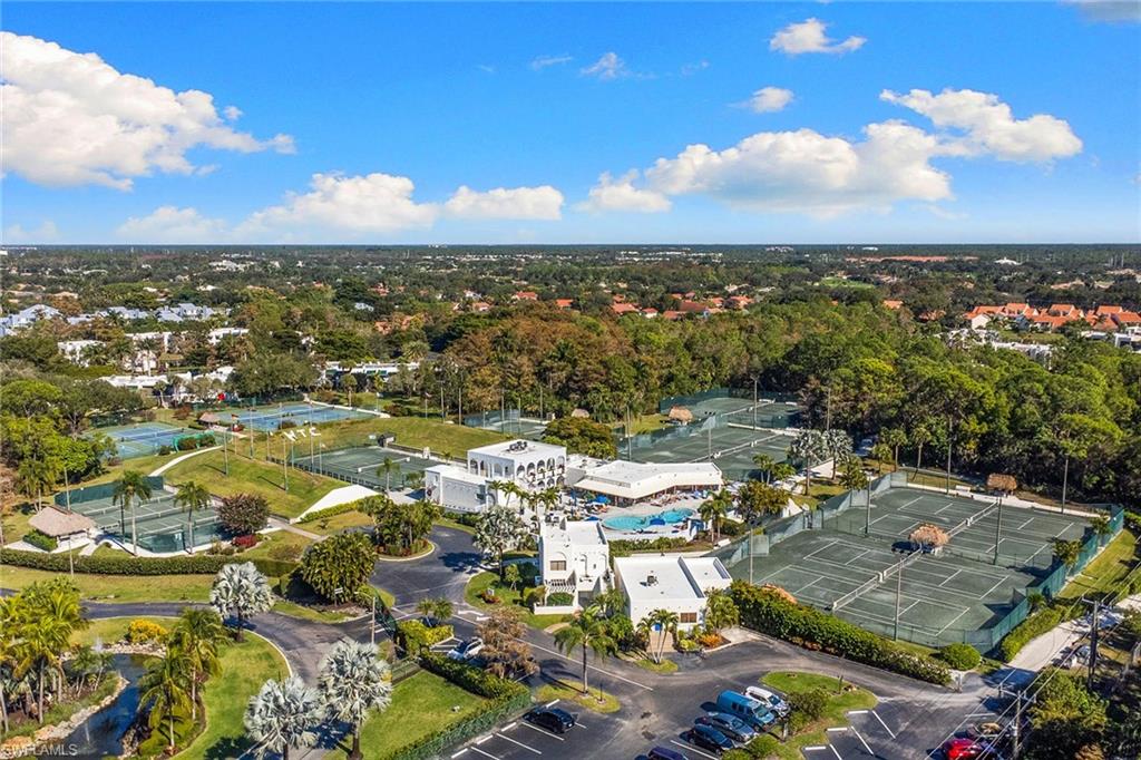 WORLD TENNIS CENTER - Residential