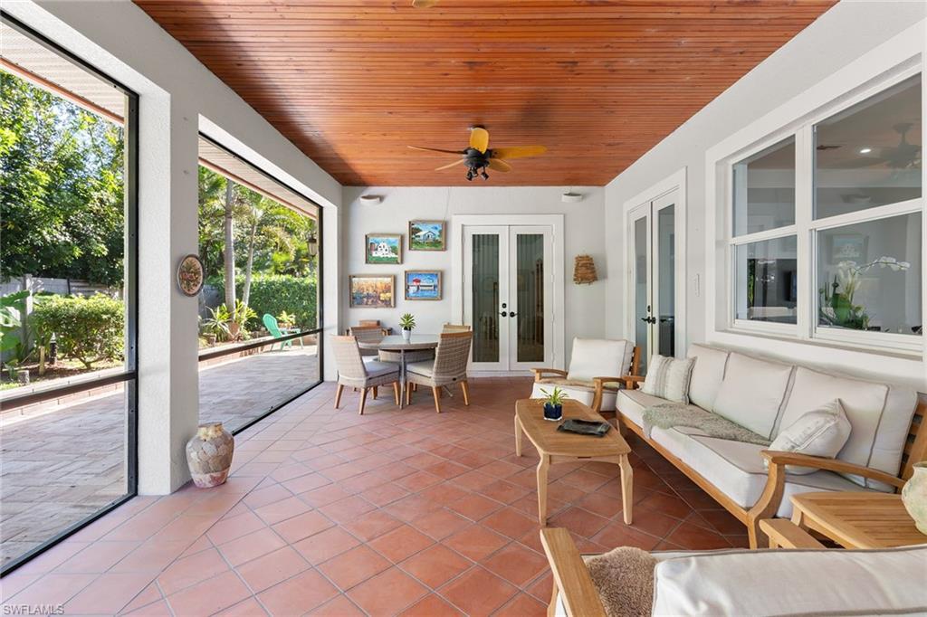 WORLD TENNIS CENTER - Residential