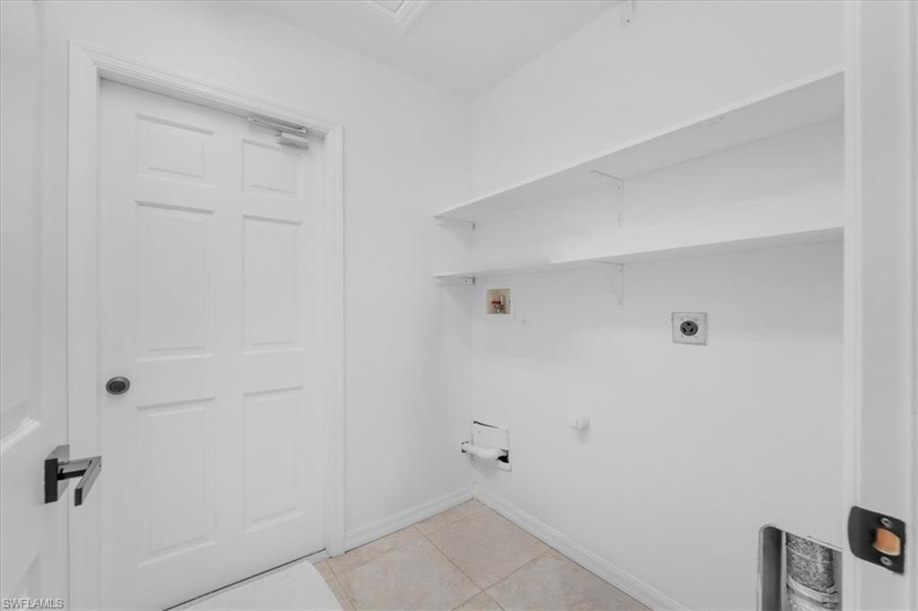 MONTURA - Residential