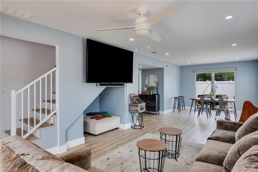 RIVERWALK COVE - Residential