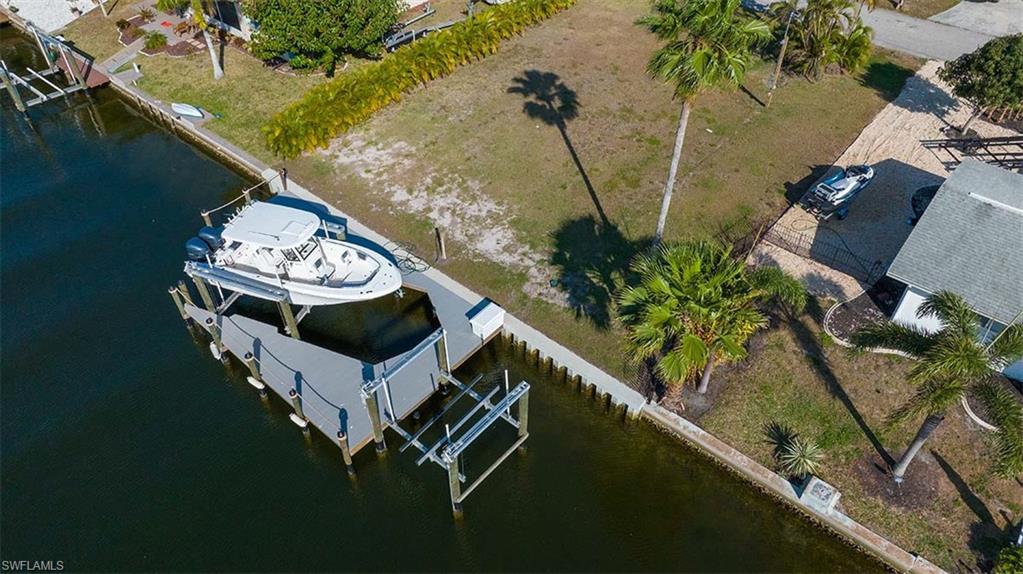 ISLAND HARBORS - Land