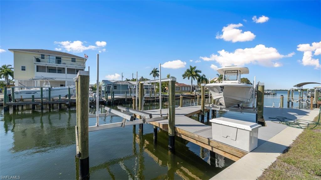 ISLAND HARBORS - Land