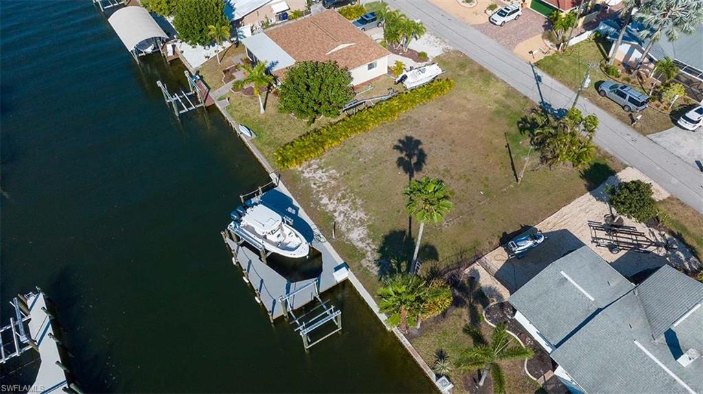 ISLAND HARBORS - Land