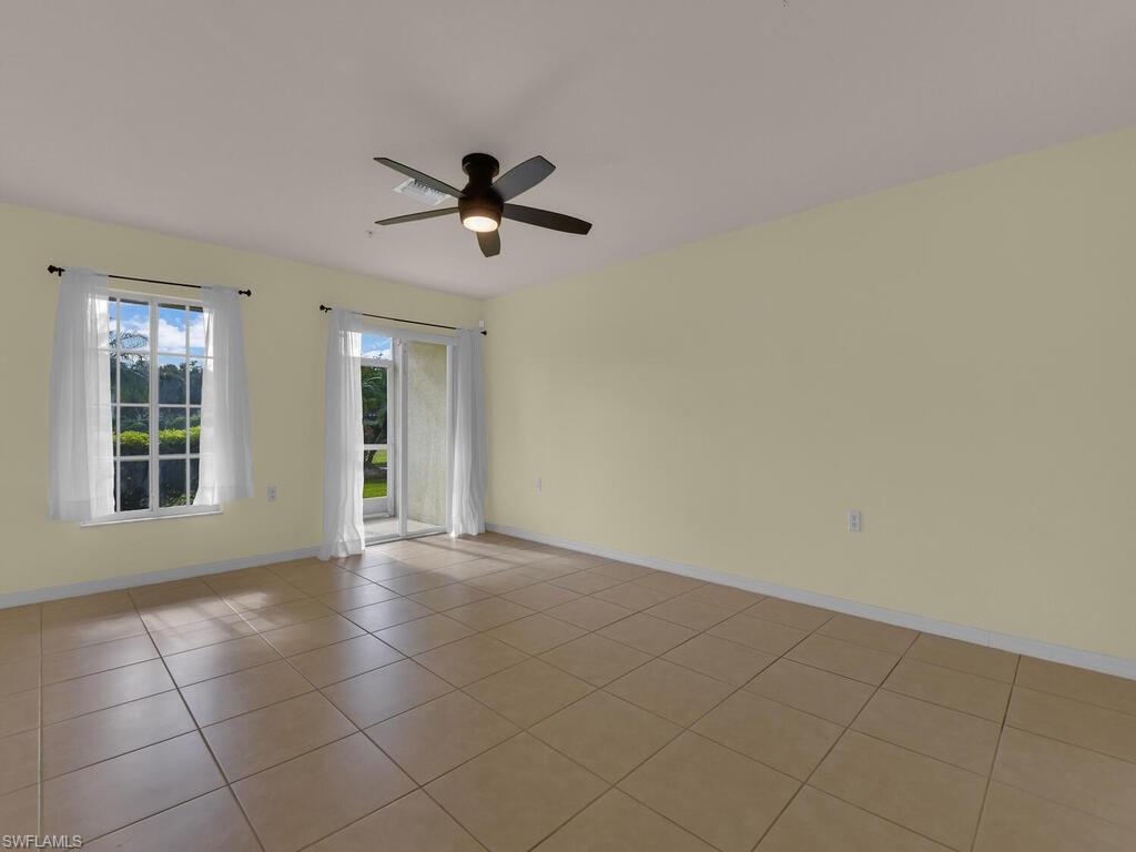 TOWNHOMES AT STONEYBROOK - Residential