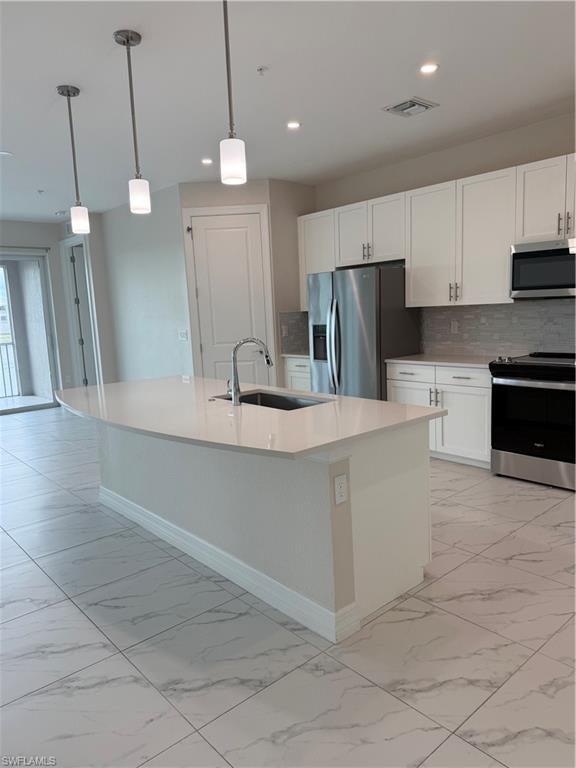251 Indies Dr E 201