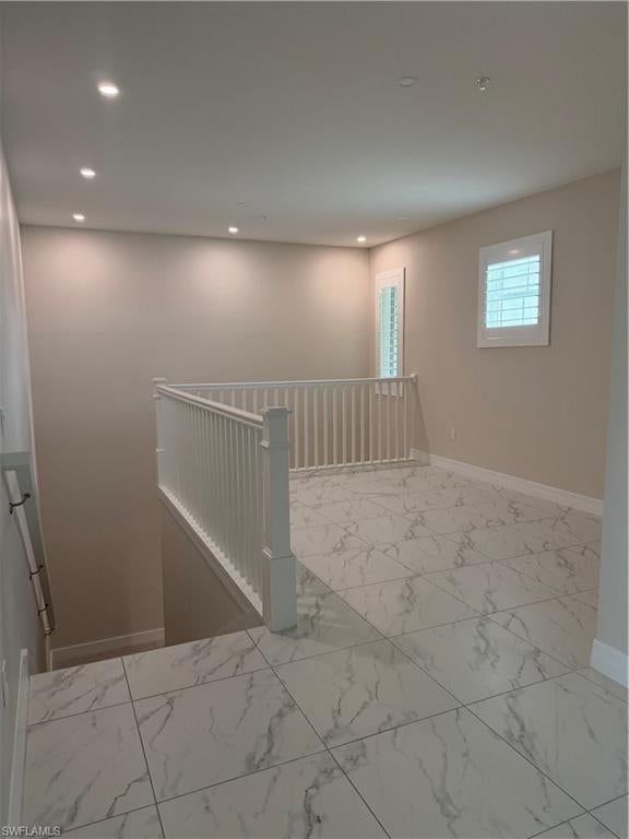 251 Indies Dr E 201