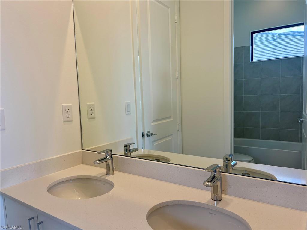 MAPLE RIDGE - Residential Lease