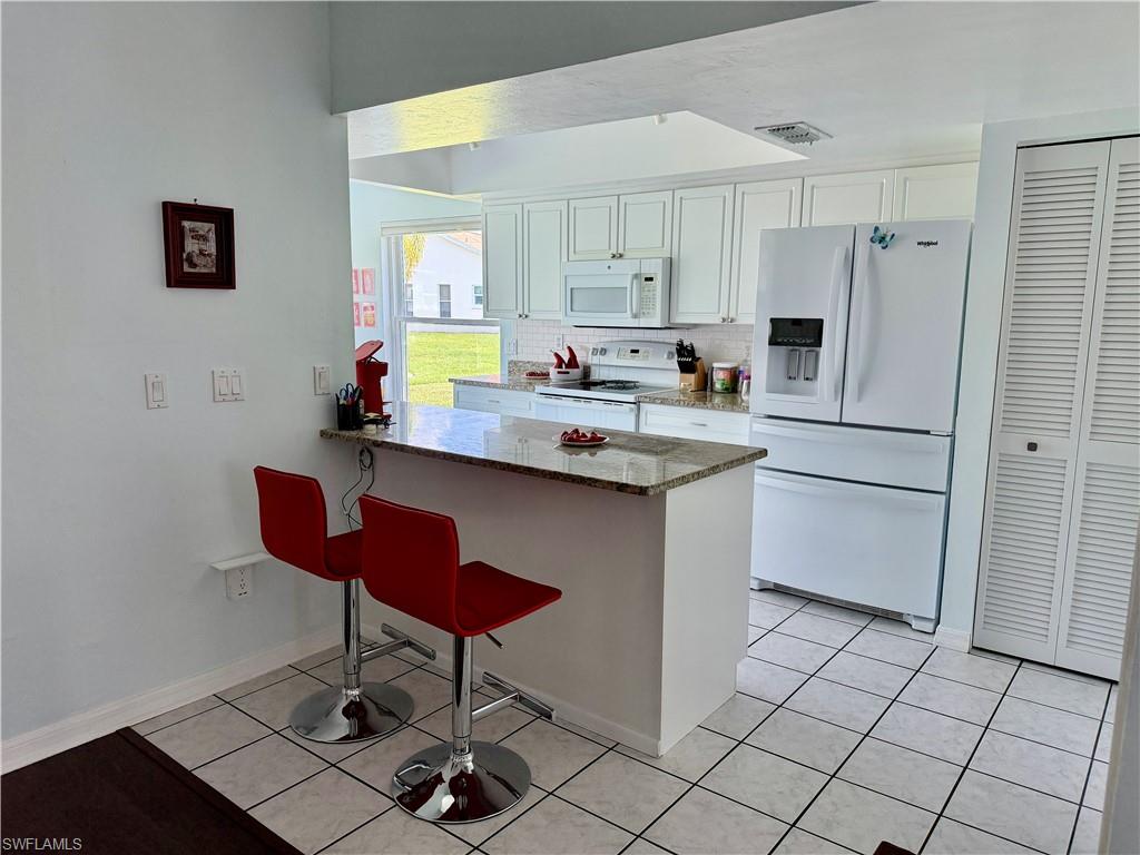 SABAL SPRINGS GOLF AND RACQUET CLUB - Residential