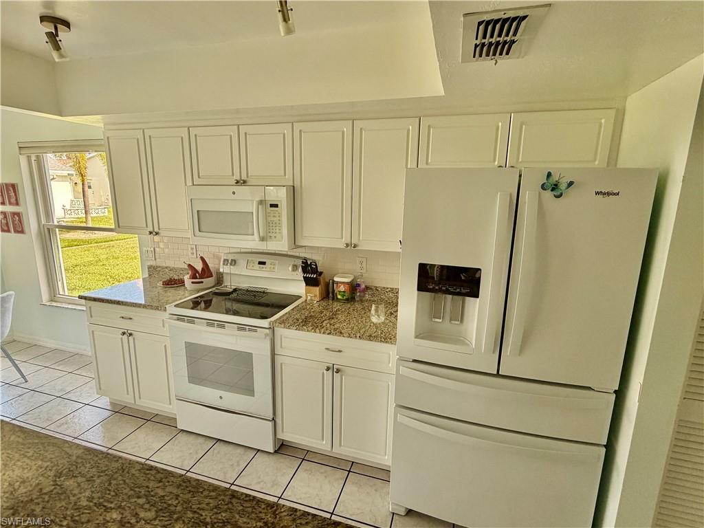 SABAL SPRINGS GOLF AND RACQUET CLUB - Residential