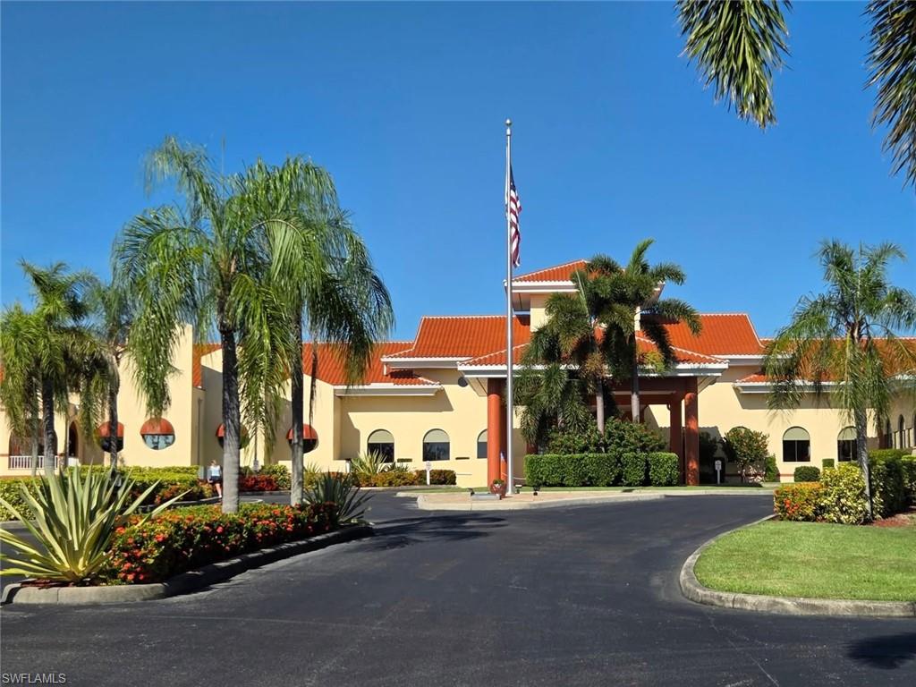 SABAL SPRINGS GOLF AND RACQUET CLUB - Residential