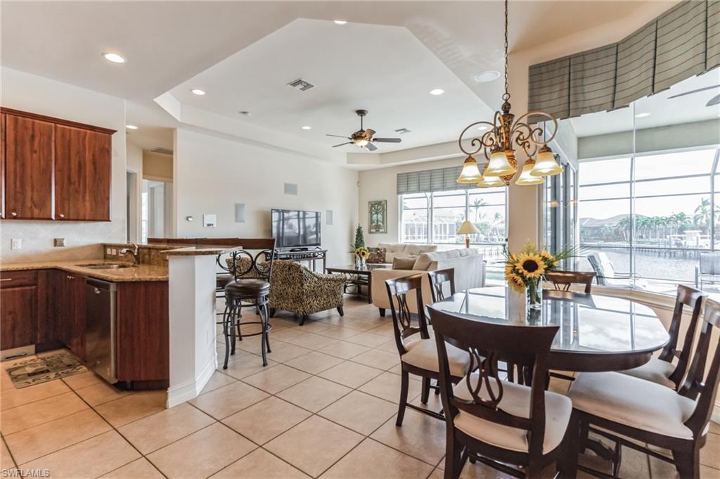 MARCO BEACH - Residential