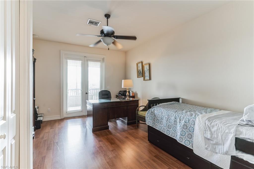 MARCO BEACH - Residential