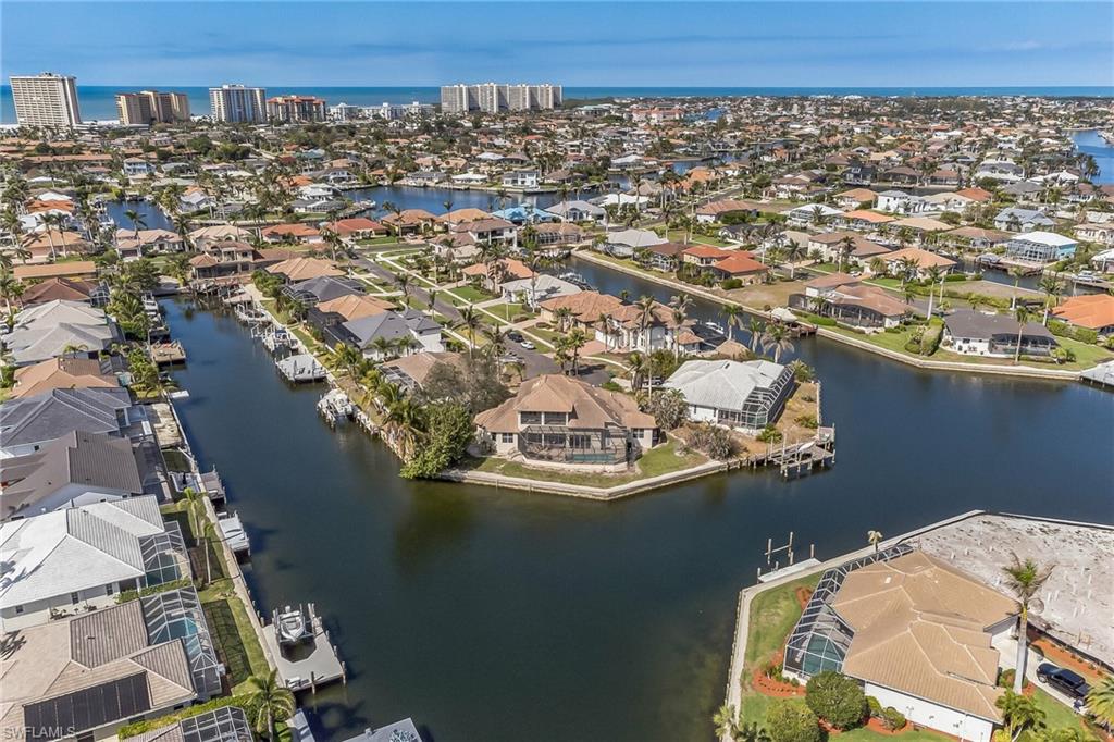 MARCO BEACH - Residential