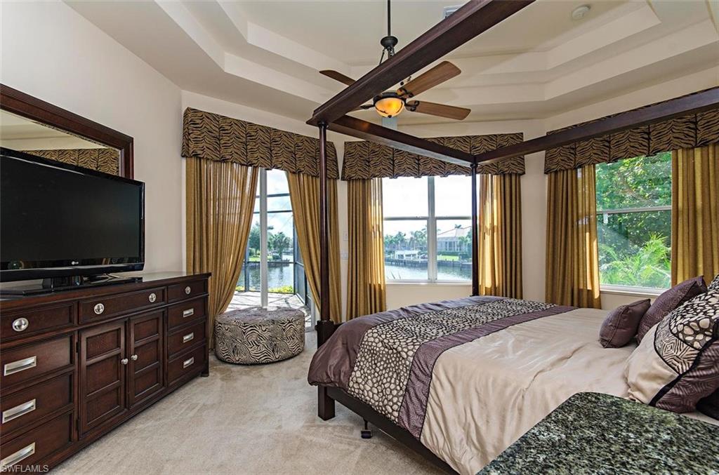 MARCO BEACH - Residential