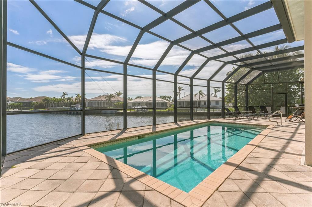 MARCO BEACH - Residential